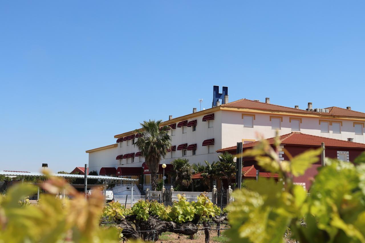 Hotel Acosta Ciudad De La Musica Villafranca de los Barros Exterior photo